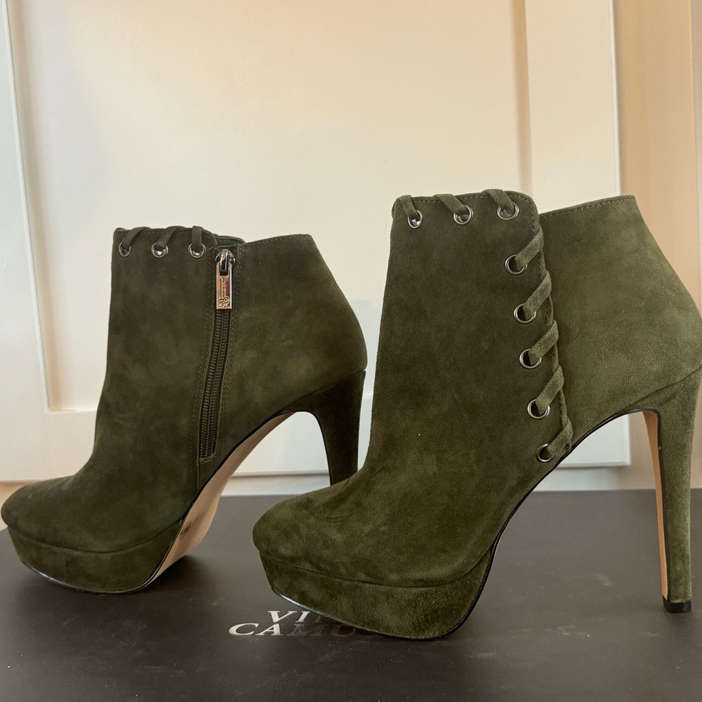 New Jessica Simpson Women's Size 8.5 Faux Suede Ankle Booties olive green